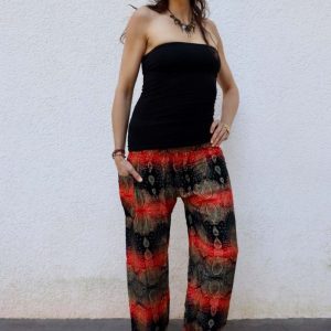 Bequeme Pumphose mit Paisleymuster Rot | Schwarz